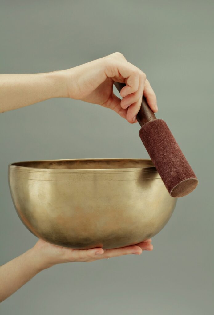 Tibetan siniging bowl.